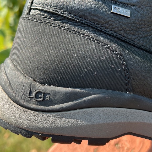 UGG WATERPROOF DRY TECH - Picture 7 of 16